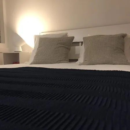 Alfama Downtown Apartment Lisbon